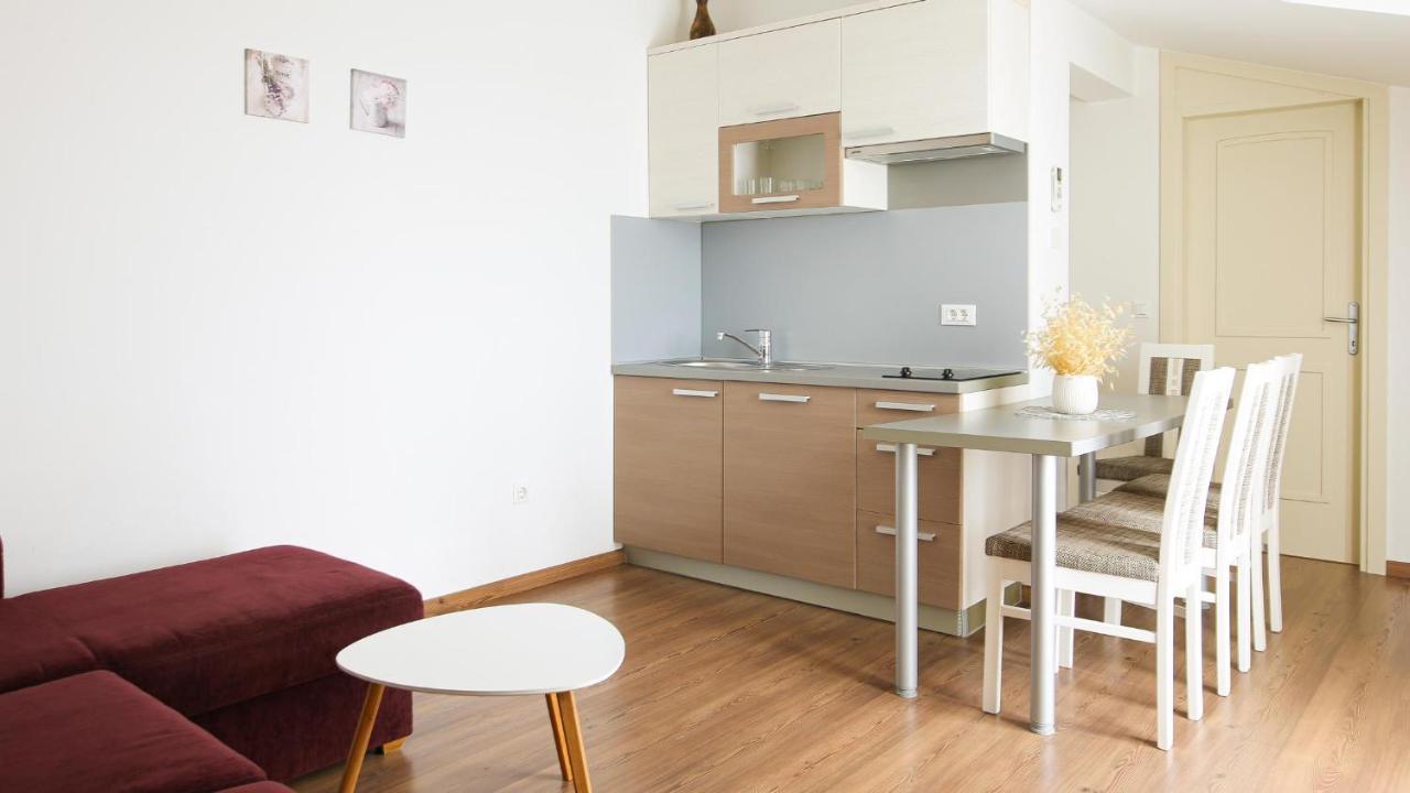 Tomic Apartments Porec Exterior photo